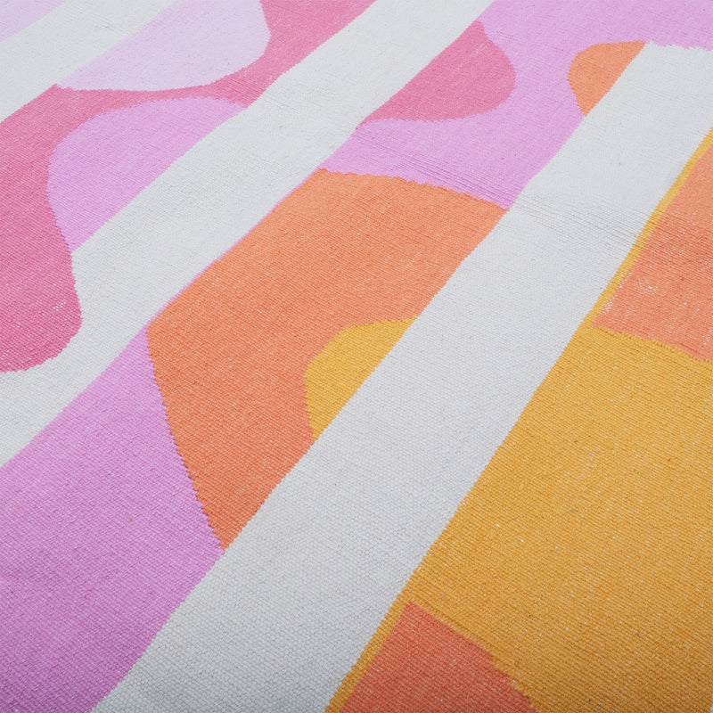 Pembe Division El Dokuma Kilim