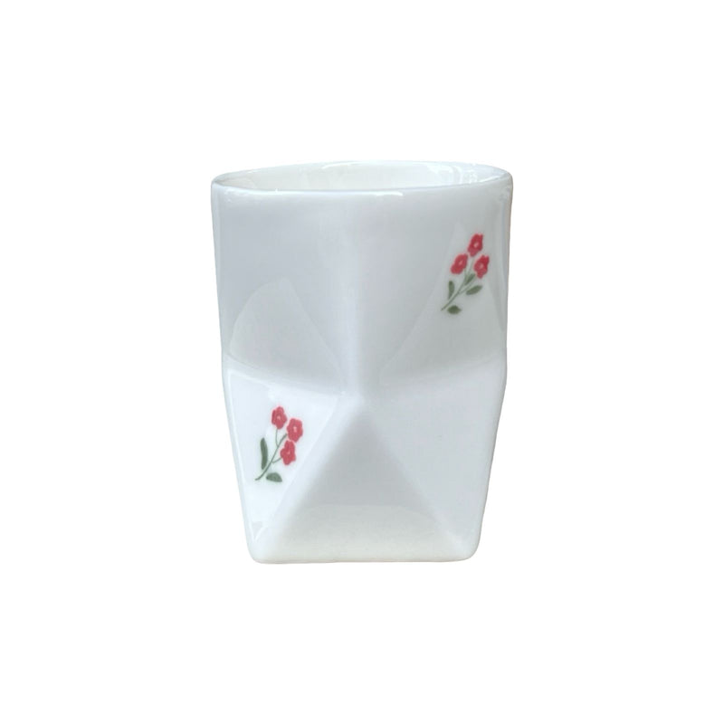 Güzel Çiçek Prizma Kupası