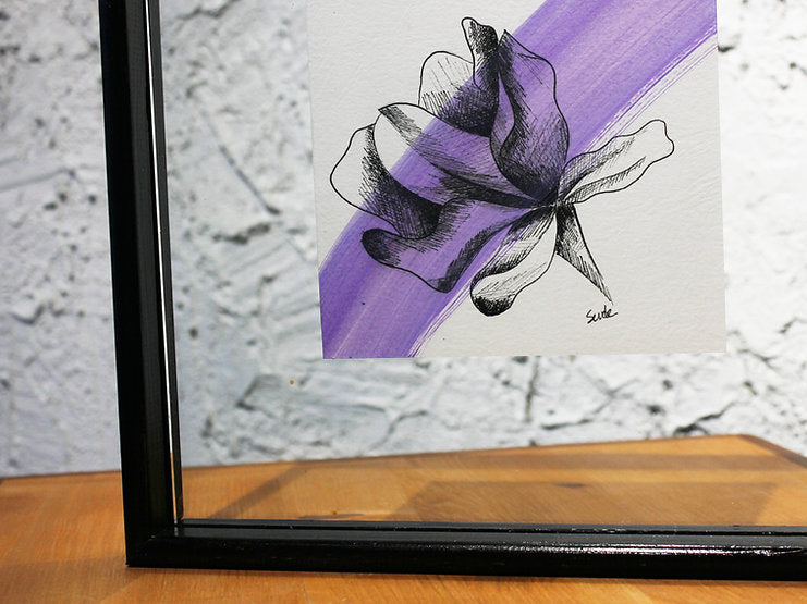 Linea Series - Plants - Lily Purple