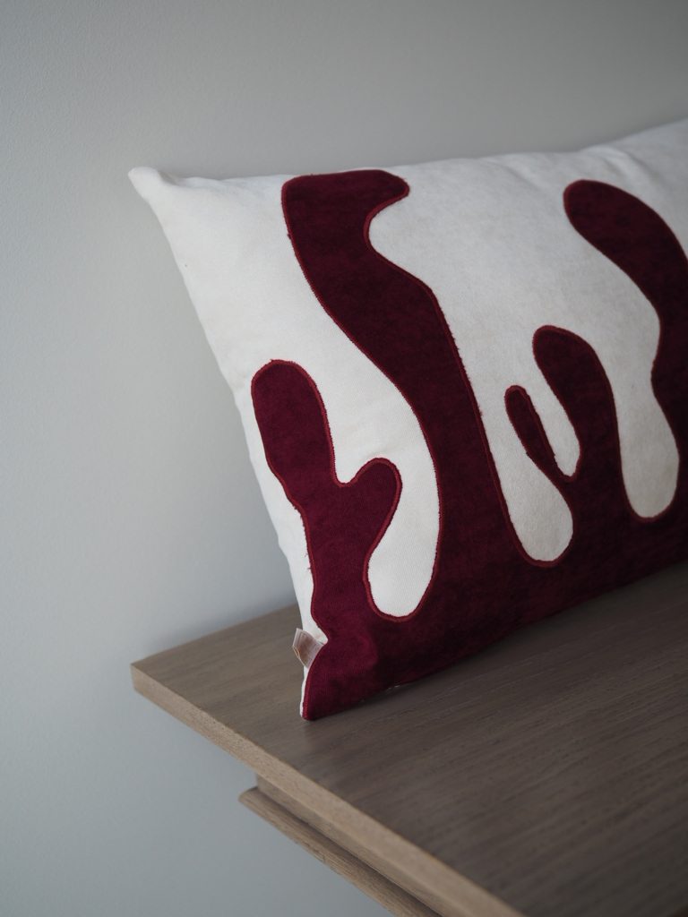 Felice Burgundy