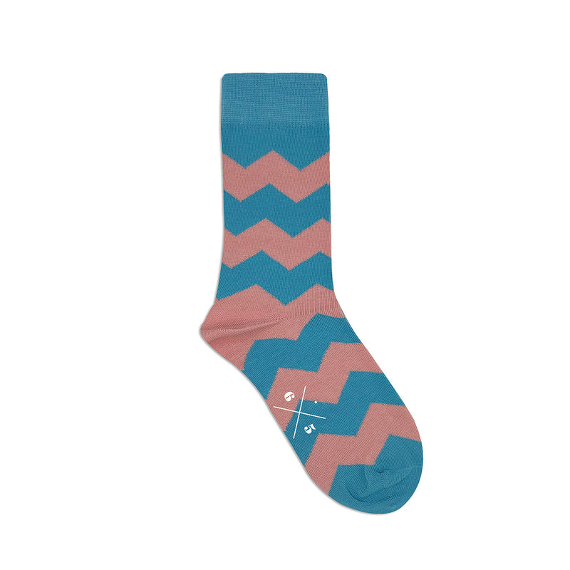 CHEVRON PINK BLUE Pink Blue Zigzag Patterned Unisex Socks