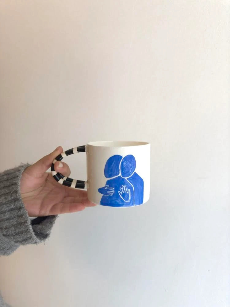 Hug Me Mug