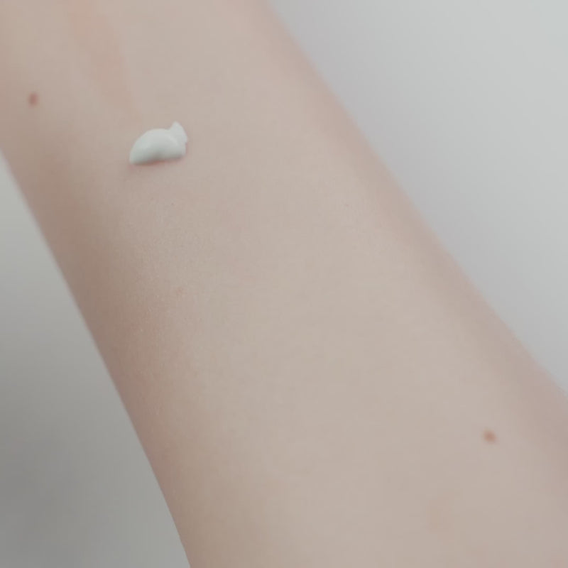 Broad Spectrum SPF 50+ Sunscreen - 01 Light